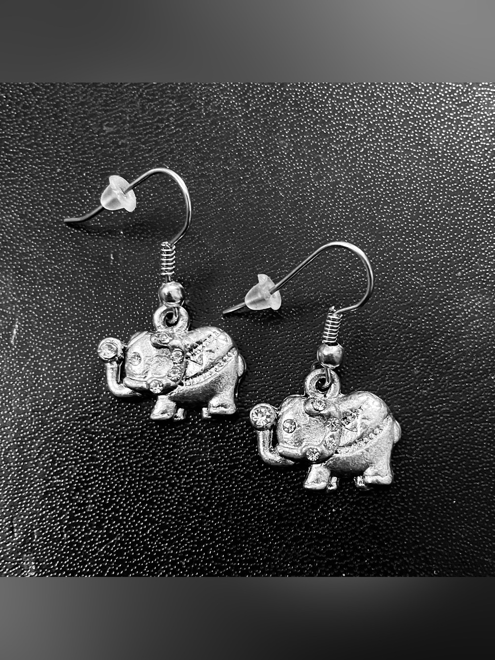 ⚡️ Silver Elephant Crystal Earrings NEW